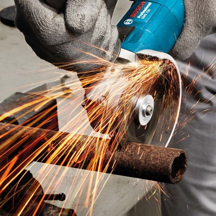 Bosch Professional GWS 750 Slim Grip 115mm / 4.5" Angle Grinder - 230V